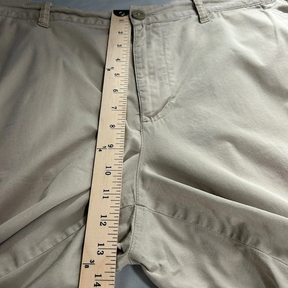 Columbia Cargo Shorts XM4599 Mens 38 Tan Cotton Outdoor Hiking Casual